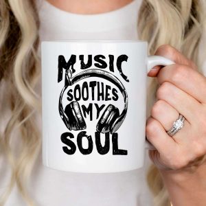 Music Soothes My Soul Vintage Headphone Music Lover Musician Mug uko5uq